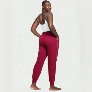 Victoria's Secret Women's Burgundy Joggers with Rhinestones Size XS